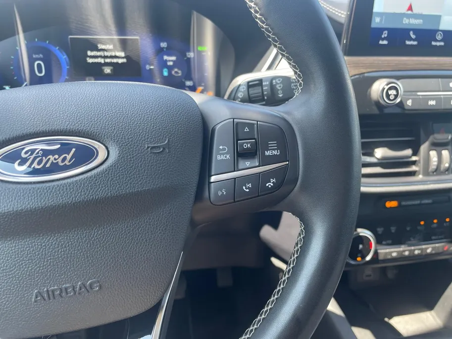 Ford Kuga 2.5 PHEV Vignale | TREKHAAK! | Blind Spot Warning | Camera voor en achter | Trekhaak (wegklapbaar)| winterpack | 12 maanden Bovag garantie|