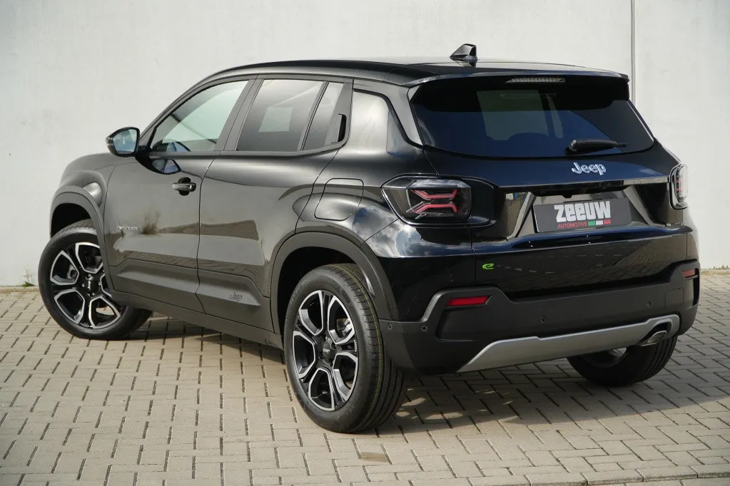 Jeep Avenger Summit 54kWh | Infotainment | Winter | Camera | Carplay | 18'