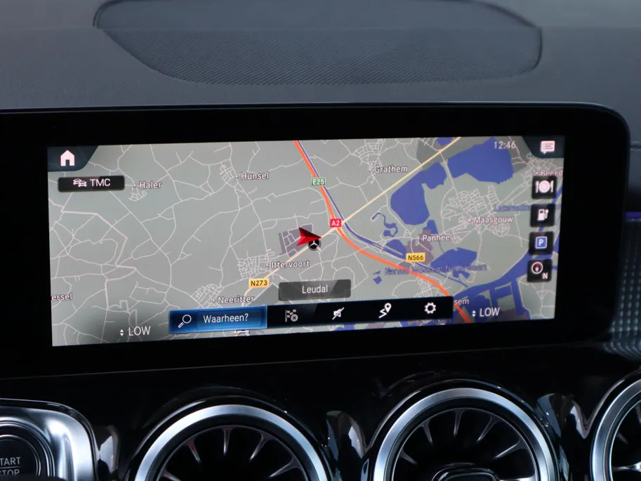 Mercedes-Benz EQB 250 AMG Line 7p. 67 kWh l Keyless l Stoelverwarming l Ambiente lichtpakket