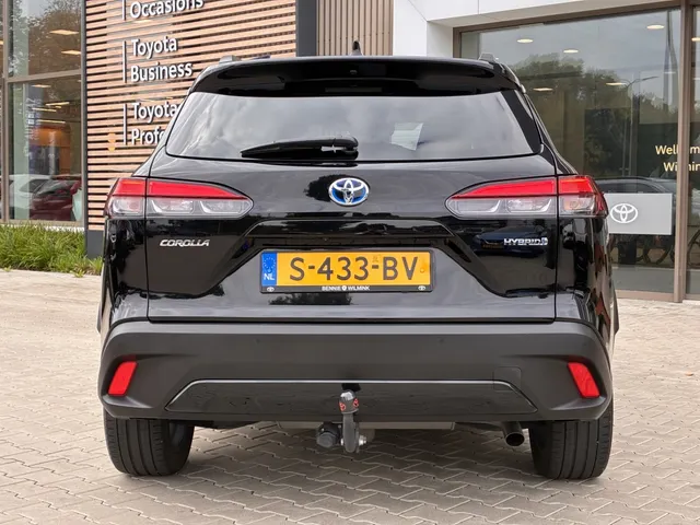 Toyota Corolla Cross 2.0 HP Hybrid First Edition | Trekhaak