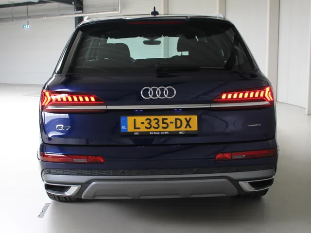 Audi Q7 55 TFSI e Quattro S-Line Panoramadak | El. Stoelverstelling | PDC+Camera | 20' Velgen