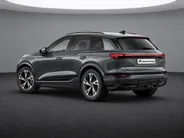Audi Q6 e-tron S edition 83 kWh 252 PK · Trekhaak elek. wegklapbaar · Exterieurpakket zwart · Tech plus