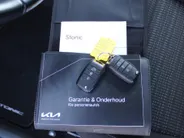 Kia Stonic 1.0 T-GDi MHEV DynamicLine | Navi | Clima | Cruise | Camera | 15' LM | Parkeersensor achter |
