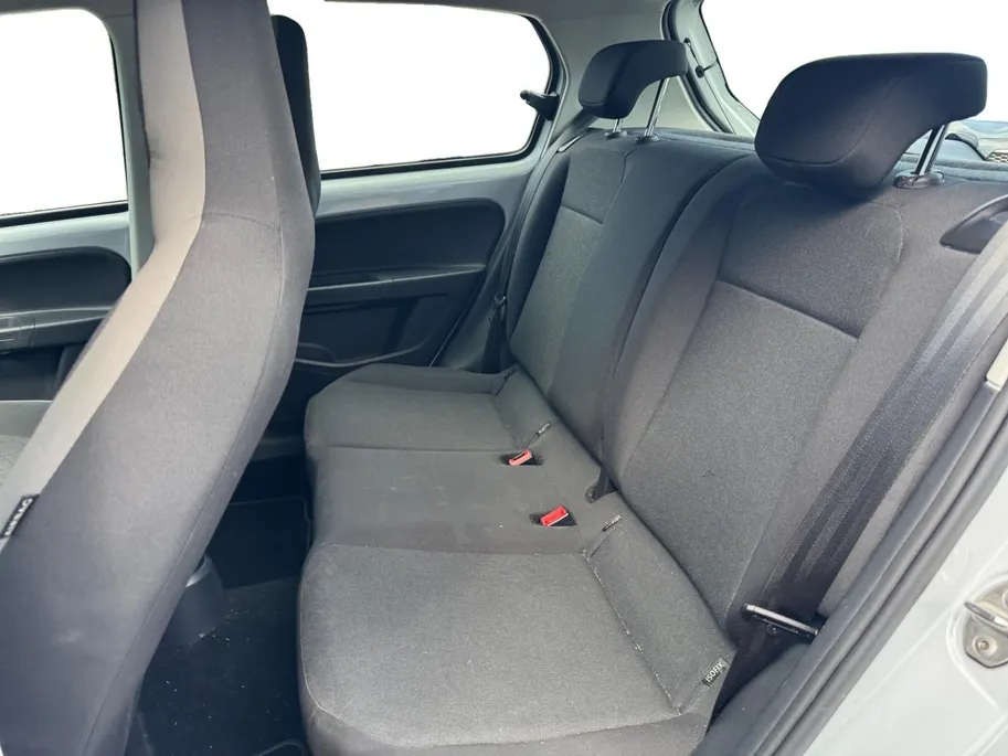 Volkswagen up! 1.0 TSI BMT cross up! | Parkeercamera | Stoel + Stuurverwarming | Climate control | Bluetooth | Lm-velgen