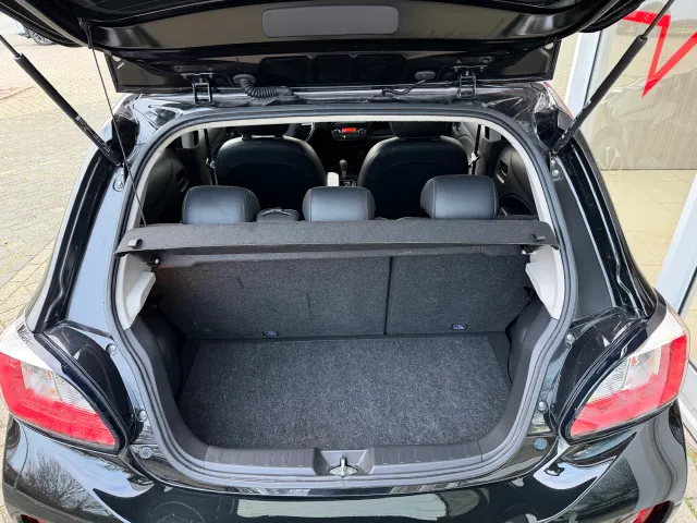 Mitsubishi Space Star 1.2 CVT Instyle | Cruise Control | Camera | ECC | Apple CarPlay | Android Auto | Keyless