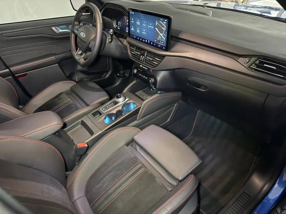 Ford Kuga 2.5 PHEV ST-Line X 243 PK | Winter Pack | Matrix Led Koplampen | AGR Voorstoelen