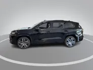 Volkswagen Tayron 1.5 272pk DSG eHybrid R-Line Edition · Panoramadak · 360 Camera · Wegklapbare Trekhaak · Dodehoek Detectie · 20'' Inch · Garantie t/m 03-11-2029 of 100.000km