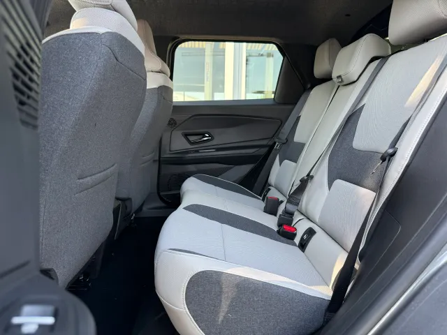 Nissan Micra 52 kWh Evolve NIEUW | 416km WLTP | Navigatie | H&K audio | App Connect | Pro Pilot | Keyless