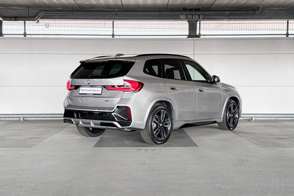 BMW X1 xDrive25e