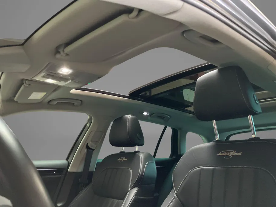 Škoda Superb 1.4TSIiV 160kW/218PK Laurin & Klement · Panoramadak · Leder · Navigatie · 360gr Camera · Apple/Android Car Play · Canton Audio ·