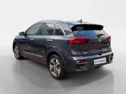 Kia e-Niro DynamicLine 64 kWh 1e Eigenaar | Accu = 100% | Navigatie | Apple CarPlay & Android Auto | Camera | Metallic lak | Stoel & stuurverwarming | Bovag garantie | NAP