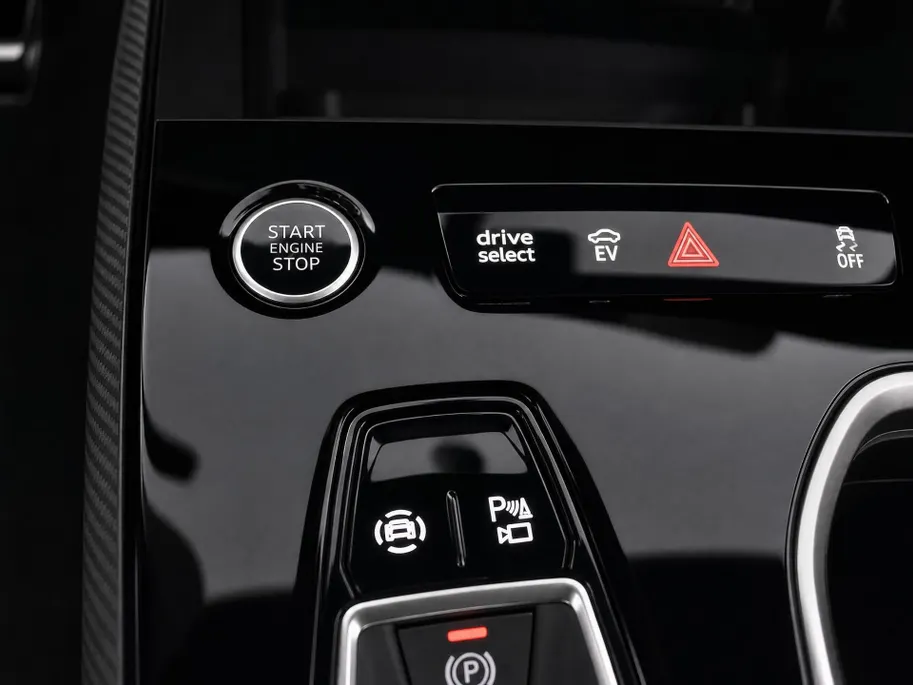 Audi A6 Limousine 2.0 e-hybrid quattro S Edition 299 PK Audi Sport 21'' · Tech Plus pakket · Akoestische glas · Lichtpakket Pro
