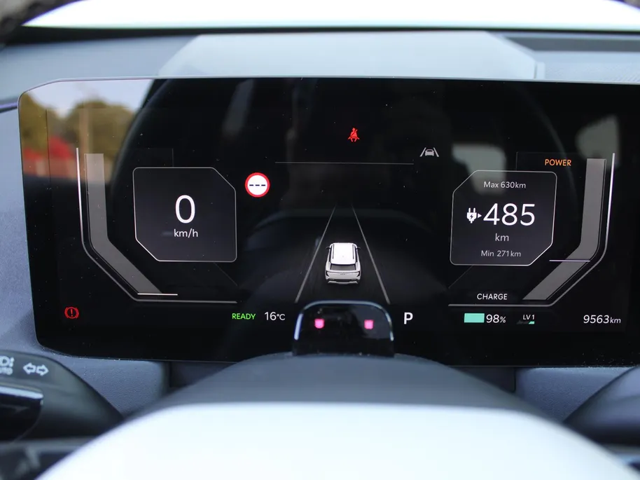 Kia EV5 GT-Line Business Edition 81.4 kWh | Trekhaak | Stuur-/stoelverwarming v+a | Schuifdak | Leer | Elek. stoelverstelling + achterklep | 20' LM | LED |