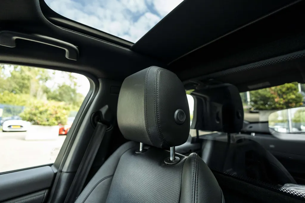 Land Rover Discovery Sport 2.0 TD4 Urban Series SE EX.BTW | Achterbank + ramen aanwezig |