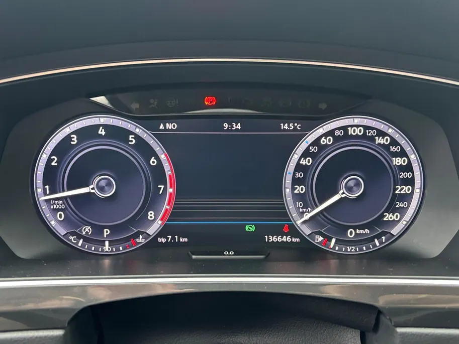 Volkswagen Tiguan 2.0 TSI 4Motion Highline | Trekhaak | Adapt. Cruise Control | Stoelverwarming | Climate Control | Parkeersensoren |