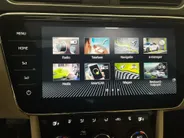 Škoda Superb Combi 1.4 TSI iV 218pk DSG Laurin & Klement · Panoramadak · 360 Camera · Inklap. Trekhaak · Elek. Stoelen + Geheugen · Matrix LED ·