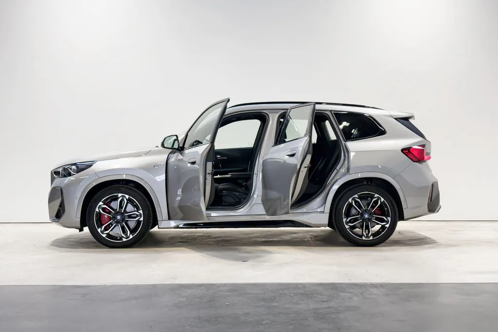 BMW iX1 eDrive20 67 kWh