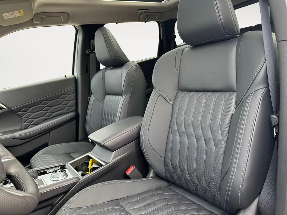 Mitsubishi Outlander 2.4 PHEV Instyle | 5.000 EURO KORTING | NU DIRECT LEVEBAAR |