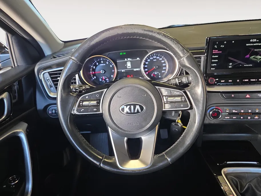 Kia XCeed 1.0 T-GDi DynamicLine | 1e Eigenaar | Dealer onderhouden | Carplay | camera | Navigatie | Cruise Control | LM Velgen 18' | 12 Maanden Bovag Garantie | NAP