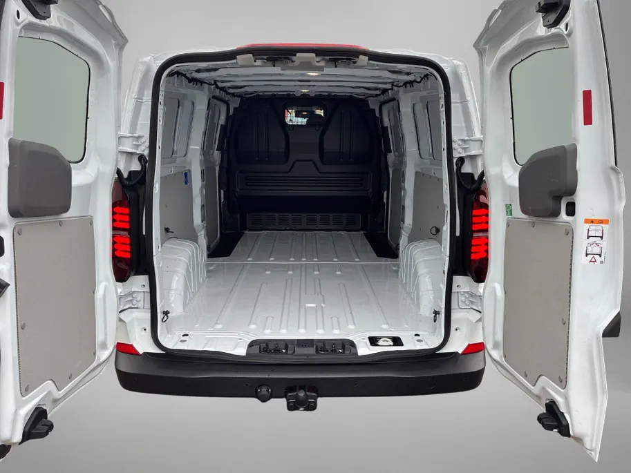 Volkswagen Bedrijfswagens Transporter 2.0TDi 110pk Bestelwagen L2 · Apple Carplay / Android Auto · Schuifdeur links en rechts · Trekhaak · Bijrijdersbank ·