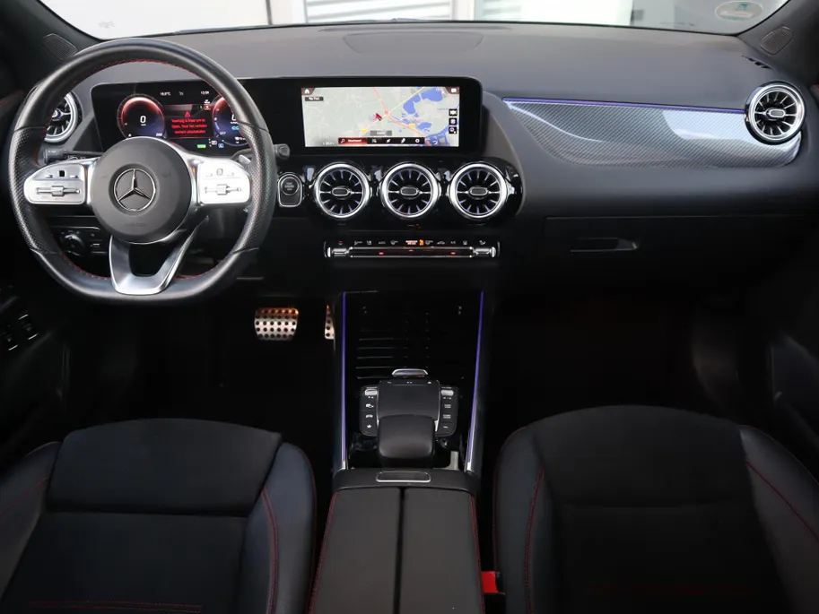 Mercedes-Benz GLA 250 e AMG Line