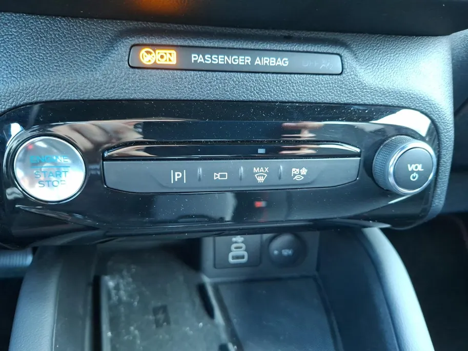 Ford Kuga 2.5 PHEV ST-Line | Winterpack | Driver assistance pack | NL auto