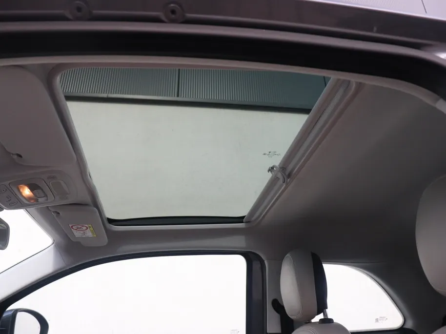 Fiat 500e La Prima 42 kWh | Pano | Navi | Camera | Carplay | 18'