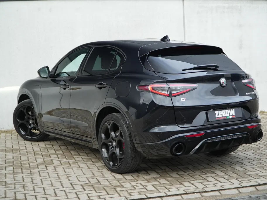 Alfa Romeo Stelvio 2.0 Turbo 280 PK AWD Competizione | Veloce | Pano | Harman | 21'