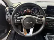 Kia XCeed 1.5 T-GDI MHEV DynamicPlusLine 160 PK | STOEL & STUURVERWARMING | 18 INCH LICHTMETAAL | CLIMATE CONTROL | RESTERENDE FABRIEKSGARANTIE TM 2032