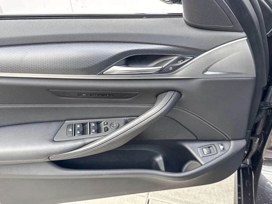 BMW 5 Serie Sedan 530e M-Sport