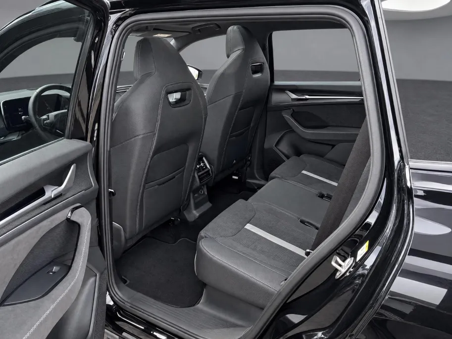 Škoda Kodiaq 1.5 TSI PHEV Sportline Business | Comfort Pakket | 20 inch velgen Rila, zwart | Parkeer Pakket | Trekhaak wegklapbaar | panoramisch schuif-/kanteldak |