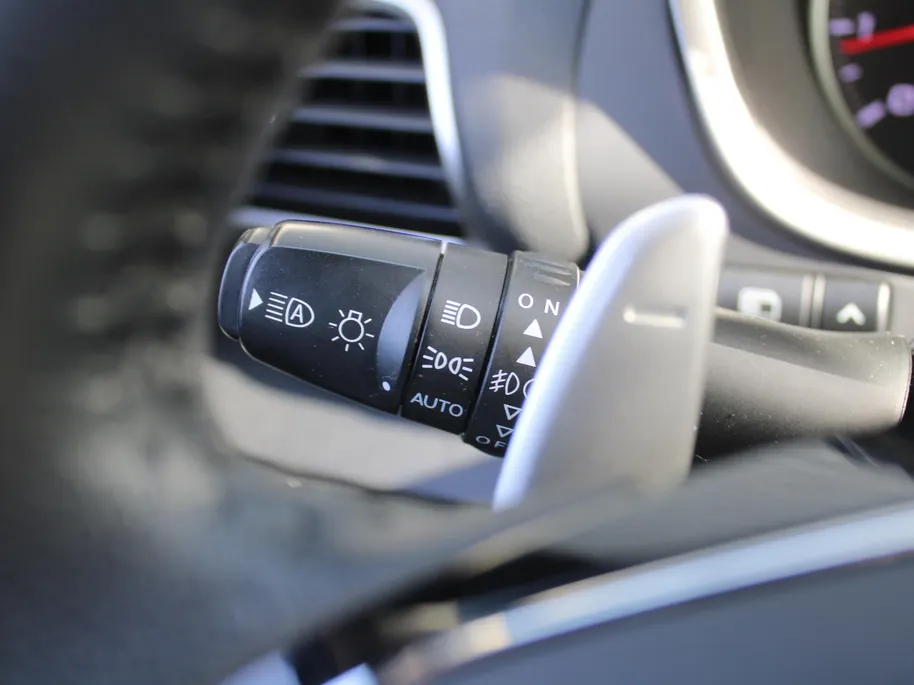 Mitsubishi Eclipse Cross 1.5 DI-T First Edition | Trekhaak | 18' LM | HUD | 360 Camera | Dodehoek detectie | Navi | Stoelverwarming | Dealeronderhouden | 1e eigenaar |