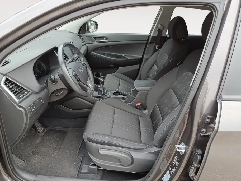 Hyundai Tucson 1.6 GDi Go! | Navigatie | Parkeercamera | Stoelverwarming | Climate control | Cruise control |