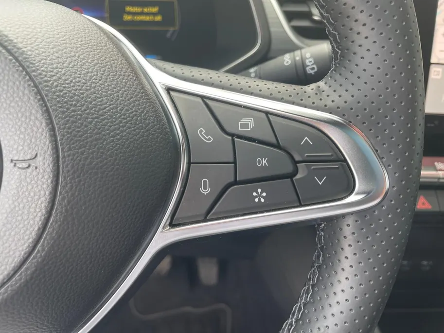 Mitsubishi ASX 1.6 HEV AT Instyle 143PK AUTOMAAT | Schuif-kanteldak| Navigatie| Leer| Lichtmetalen velgen| BOSE| Camera| Parkeersensoren| Metallic lak
