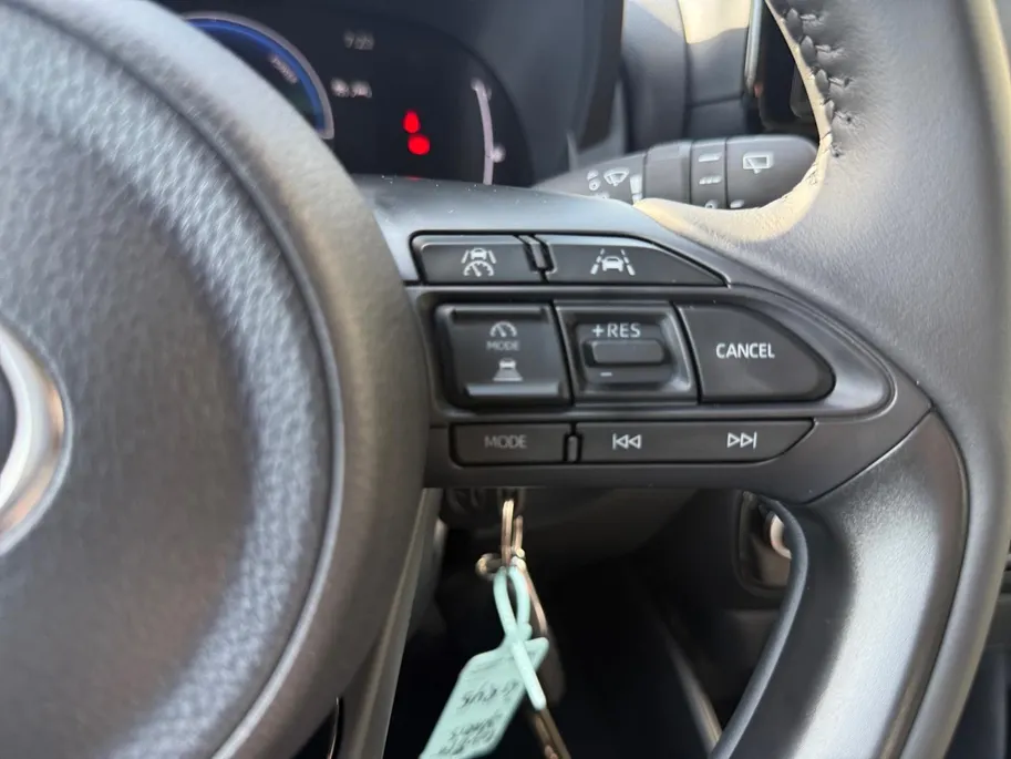 Toyota Yaris 1.5 Hybrid Dynamic | 10 jaar Fabrieksgarantie! | NIEUW! | Automaat | Achteruitrijcamera | Adapt. Cruise Control | Navigatie | Apple/Android Auto |
