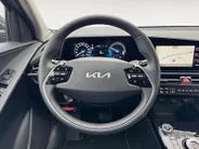 Kia Niro EV Limited Edition 64.8 kWh | Navigatie | Cruise control | Stoel + Stuur verwarming | Parkeer sensoren | Parkeer camera