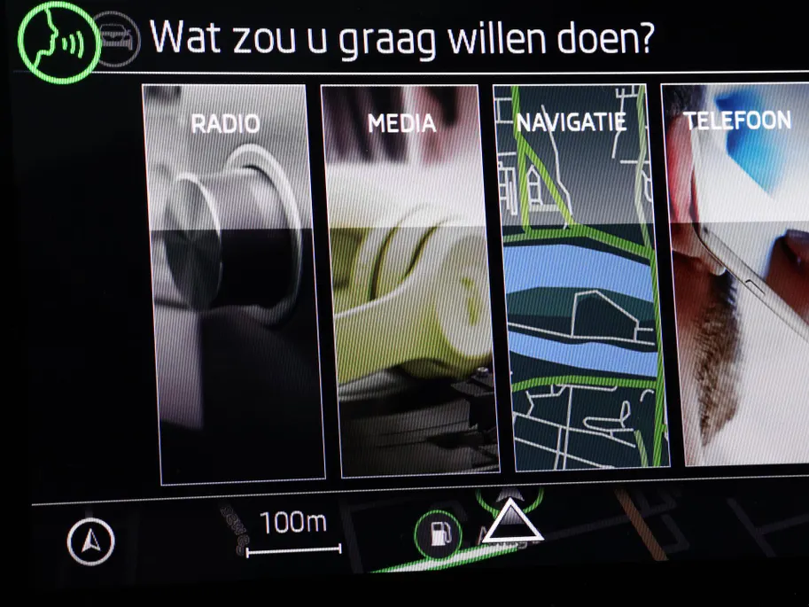 Škoda Karoq 1.5 TSI 150pk DSG ACT Sportline Business · Panoramadak · Camera · Cruise Control · Apple/Android Car Play · 18'' Inch ·
