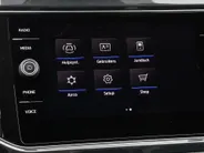 Volkswagen T-Roc 1.5 TSI 150pk DSG Sport · Camera · ACC · Alarmklasse 3 · Apple/Android Car Play · Verkeersbord Detectie · Elek. Inklapbare Spiegels ·