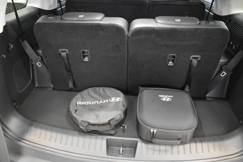 Hyundai Santa Fe 1.6 T-GDi PHEV 4WD 7pl Premium Pro I 1700 Kg Trekgewicht