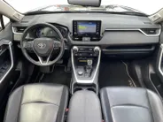 Toyota RAV4 2.5 Hybrid AWD Executive |1650 kg Trekgewicht |Trekhaak| Leer| Navigatie| Schuif-kanteldak | Verwarmbare stoelen| Adaptieve Cruise Controle| All season banden|