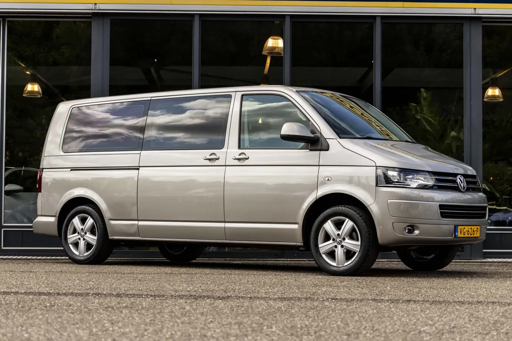 Volkswagen Transporter 2.0 TDI L2H1 Invalide uitvoering / aanpassing