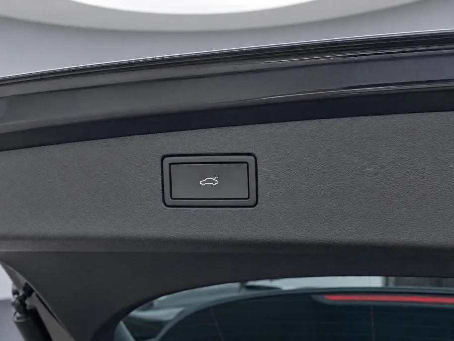 Volkswagen Tiguan 1.5eTSI/150PK Goal · Navigatie · Trekhaak · 360°Camera + Parkeersensoren · Garantie t/m 01-10-2027