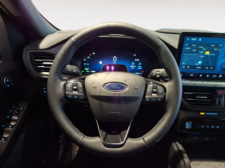 Ford Kuga 2.5 PHEV BlueCruise Edition | €4.000.- korting | 0,99% rente | Kantel / schuifdak | 20'' velgen