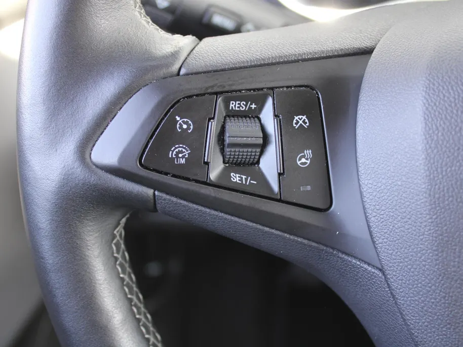 Opel KARL 1.0 ecoFLEX Innovation | Navi | LM Velgen | All Seasons | Cruise | PDC | Clima | Stoelverwarming | Stuur verwarmd |