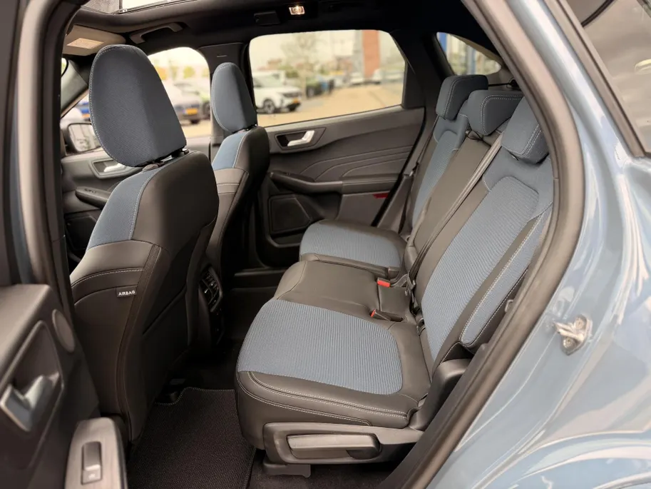 Ford Kuga 2.5 PHEV BlueCruise Edition UIT VOORRAAD I PANORAMADAK | 20'' FORD PERF VELGEN | AUTONOOM RIJDEN | WEG KLAPBARE TREKHAAK | WINTER PACK | B&O SOUNDSYSTEM I