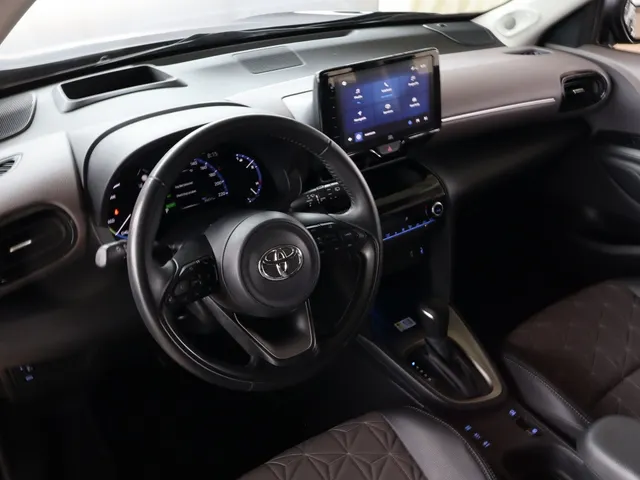 Toyota Yaris Cross 1.5 Hybrid Executive | JBL | Head-Up