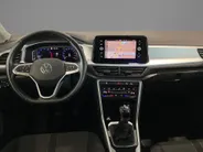 Volkswagen T-Roc 1.0TSI/110PK Life · Navigatie · Camera + Parkeersensoren · Apple/Android Car Play · Stoelverwarming ·