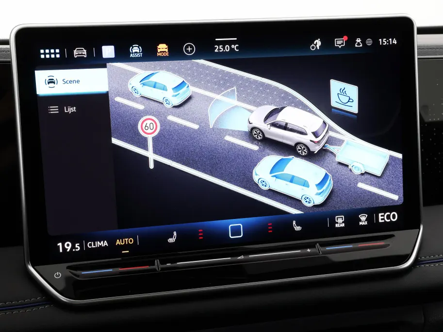 Volkswagen Tiguan 1.5 eHybrid 204pk DSG R-Line Edition · Panoramadak · 360 Camera · Inklap. Trekhaak · Matrix LED · Stuur- & Stoelverwarming + Massage · Achterbank verwarmd · Garantie t/m 09-10-2030 of 100.000km