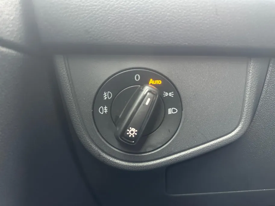 Volkswagen Taigo 1.0 TSI R-Line Edition | AUTOMAAT | CAMERA | APPLE CAR PLAY ANDROID AUTO | Cruise | DAB |