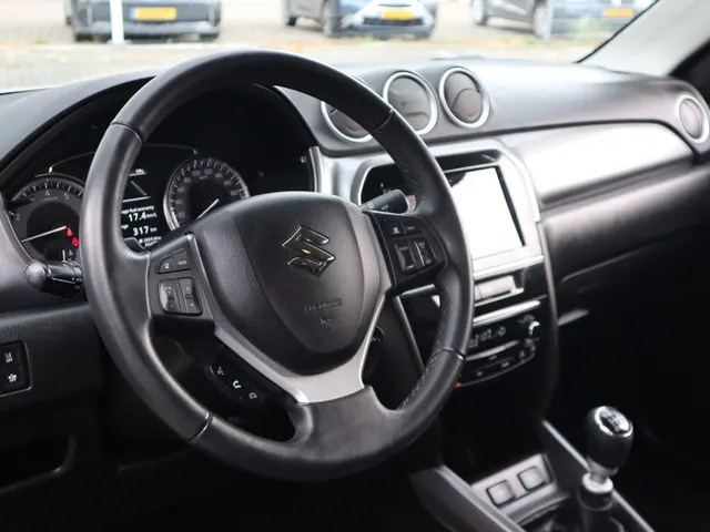 Suzuki Vitara 1.4 BoosterJet Select Hybrid Trekhaak | AdaptiveCruise | Carplay